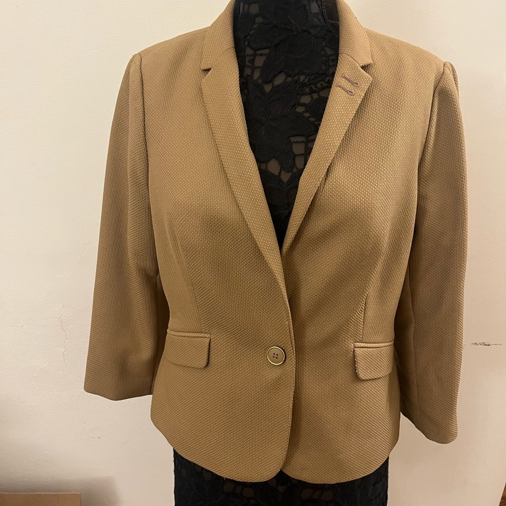 Khaki single button blazer